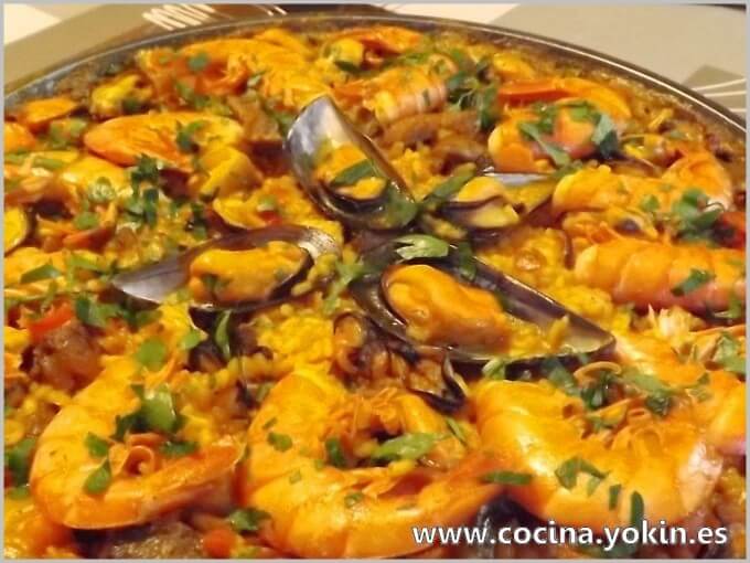 SEAFOOD PAELLA - It