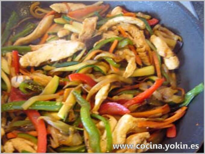CHICKEN AND VEGETABLES - A very colorful, healthy and easy to eat dish. It
